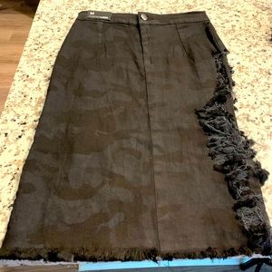 Fashion Nova NWT Distressed Pencil Skirt